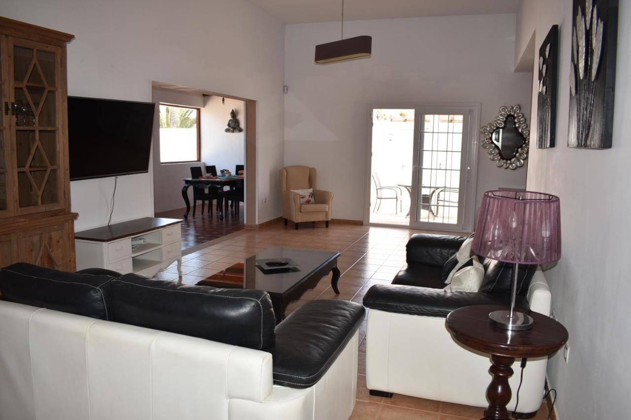 Villa Experience Heated Salty Water Pool Caleta De Fuste Exterior foto