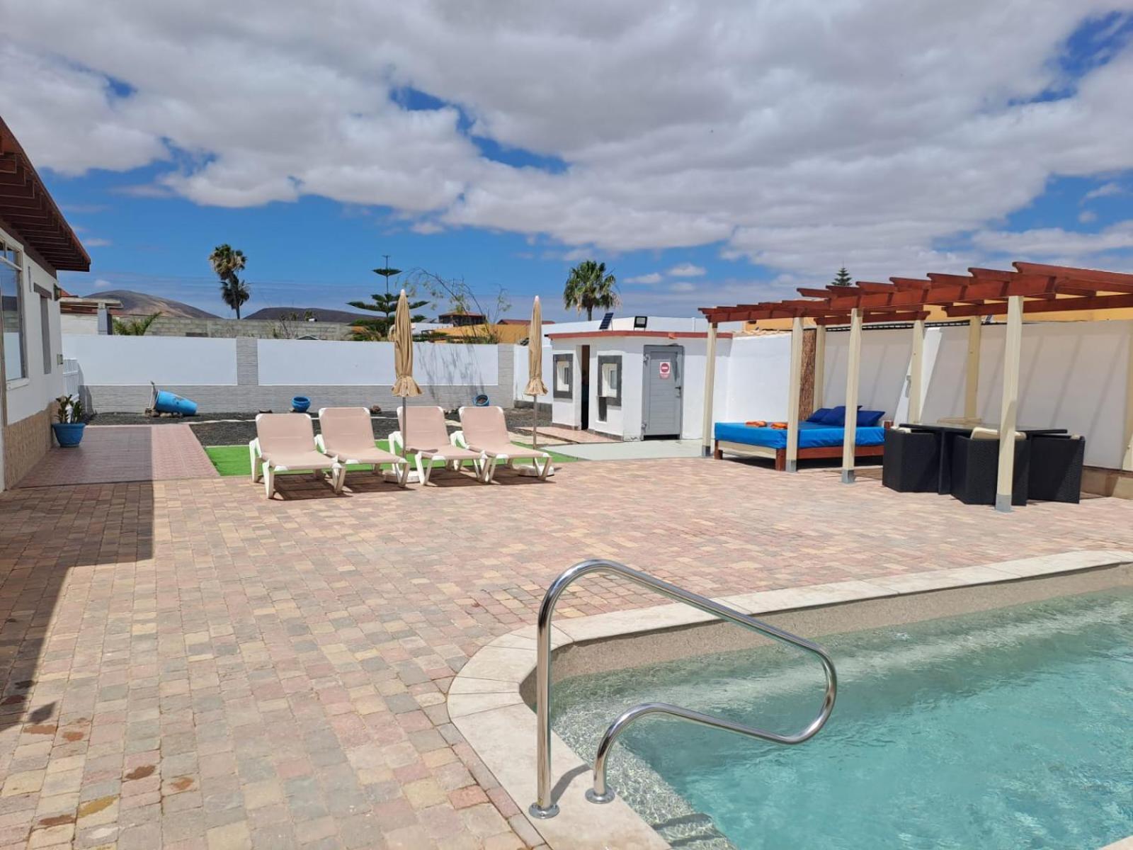 Villa Experience Heated Salty Water Pool Caleta De Fuste Exterior foto